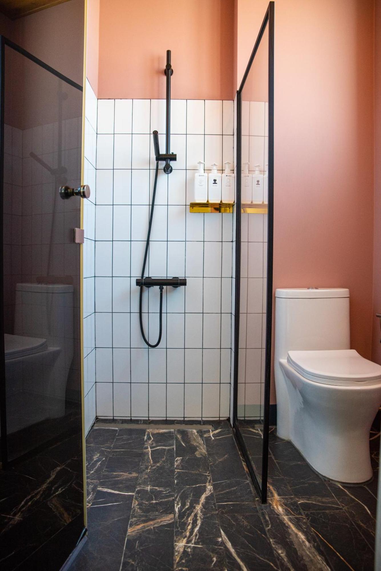 Boy Apartment -Adult Only Hualien Zimmer foto